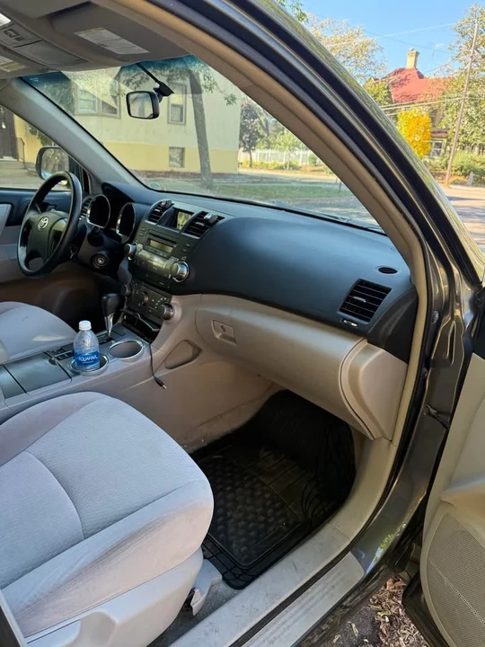2009 Toyota Highlander - Image 7 of 12