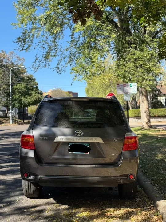 2009 Toyota Highlander - Image 2 of 12