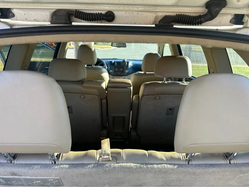 2009 Toyota Highlander - Image 8 of 9