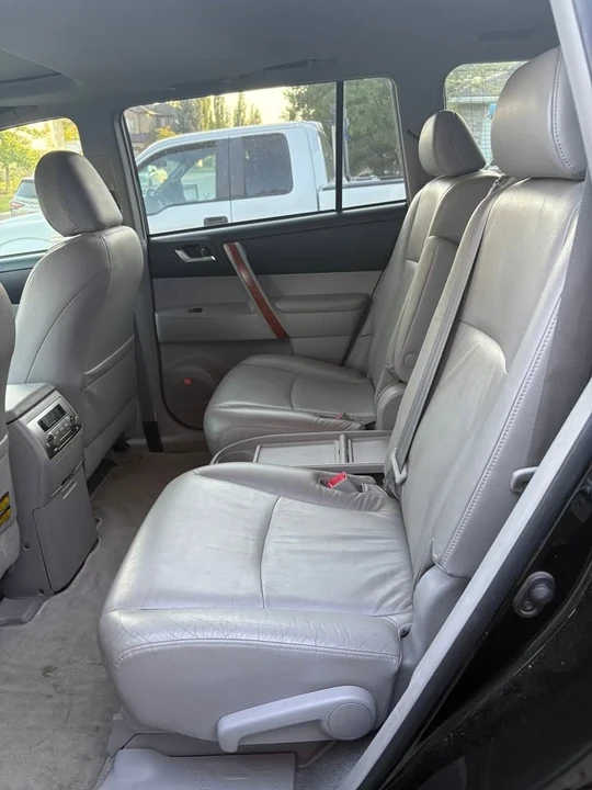 2009 Toyota Highlander - Image 6 of 8