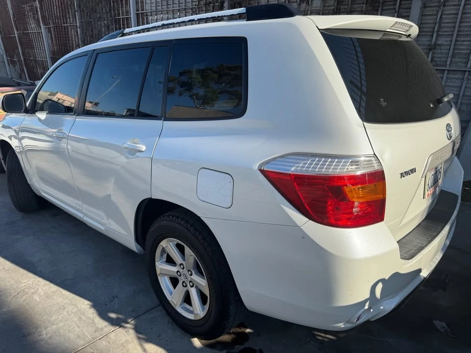 2009 Toyota Highlander - Image 2 of 4