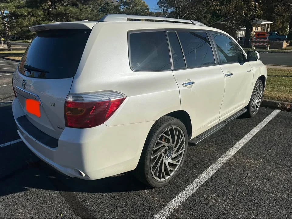 2009 Toyota Highlander - Image 3 of 9