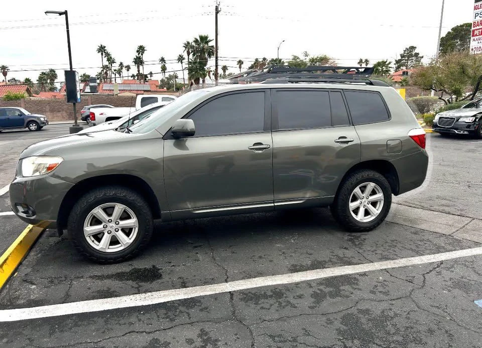 2009 Toyota Highlander - Image 2 of 2
