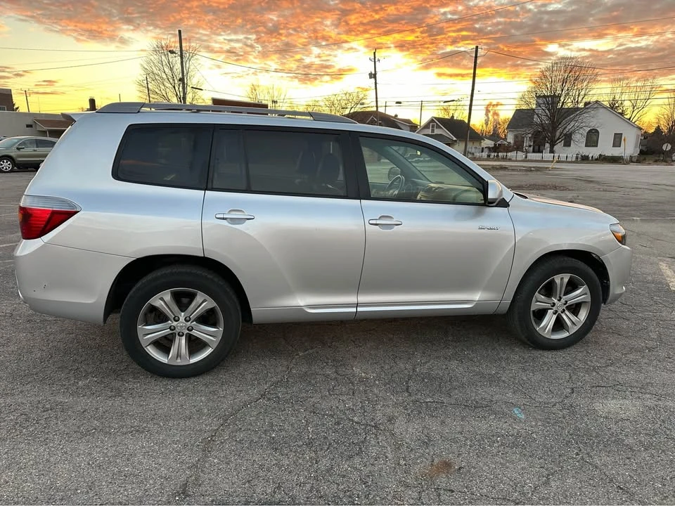 2009 Toyota Highlander - Image 4 of 18