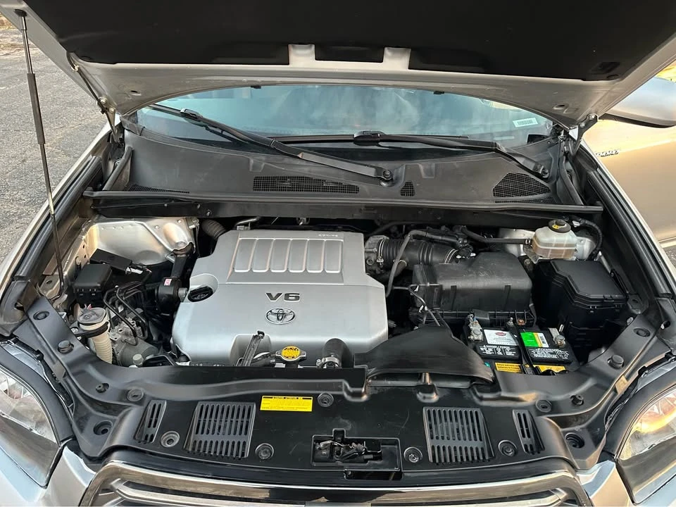 2009 Toyota Highlander - Image 16 of 18