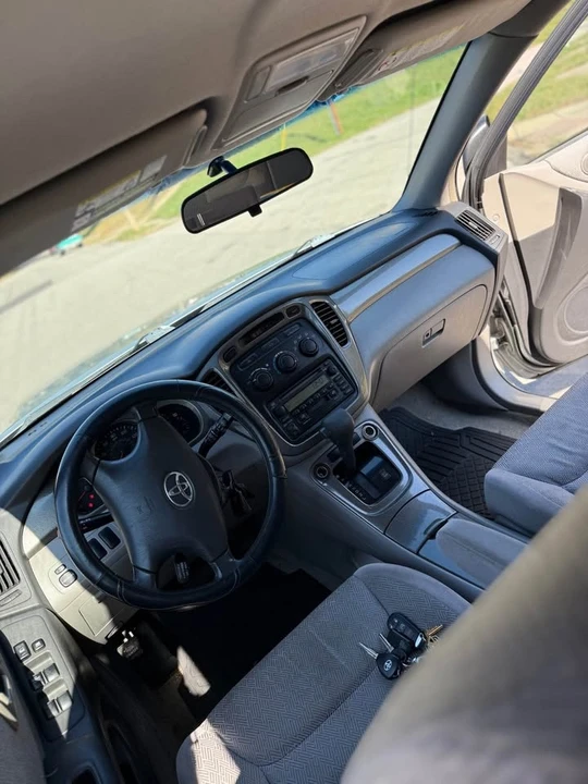 2009 Toyota Highlander - Image 13 of 13