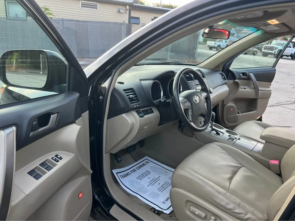 2009 Toyota Highlander - Image 10 of 20