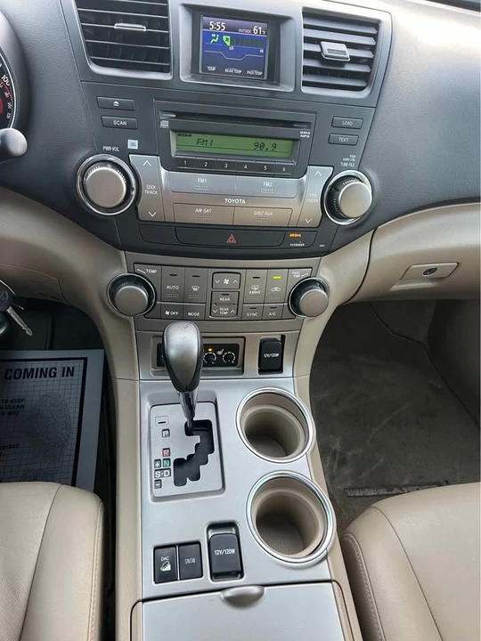 2009 Toyota Highlander - Image 16 of 20