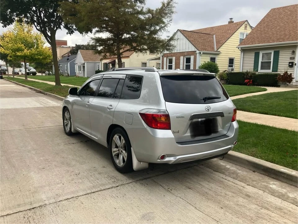 2009 Toyota Highlander - Image 10 of 16