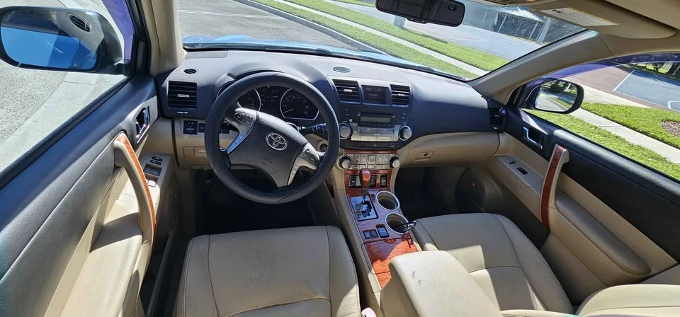2009 Toyota Highlander - Image 17 of 20