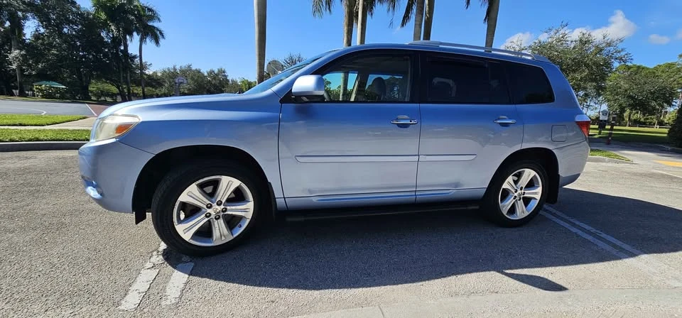 2009 Toyota Highlander - Image 16 of 20