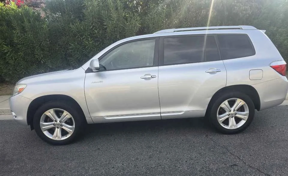 2009 Toyota Highlander - Image 3 of 10