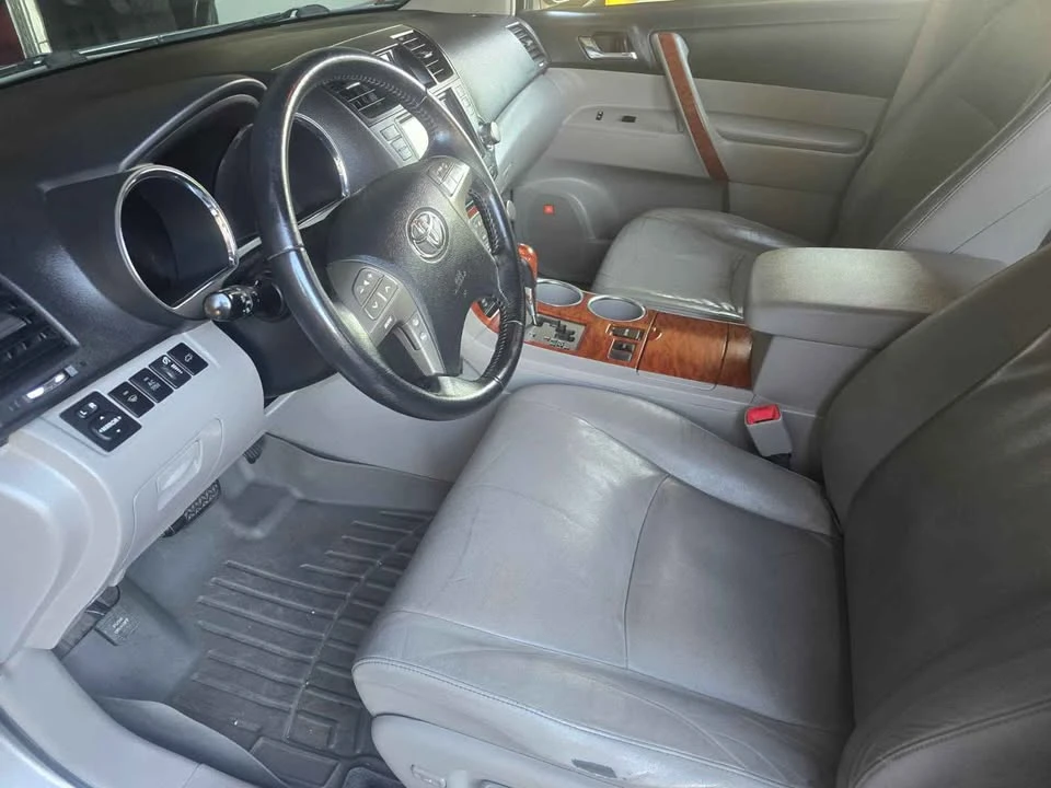 2009 Toyota Highlander - Image 9 of 10