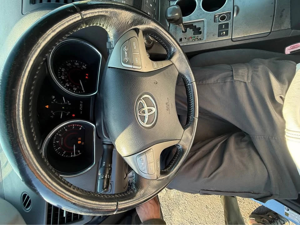 2009 Toyota Highlander - Image 2 of 16