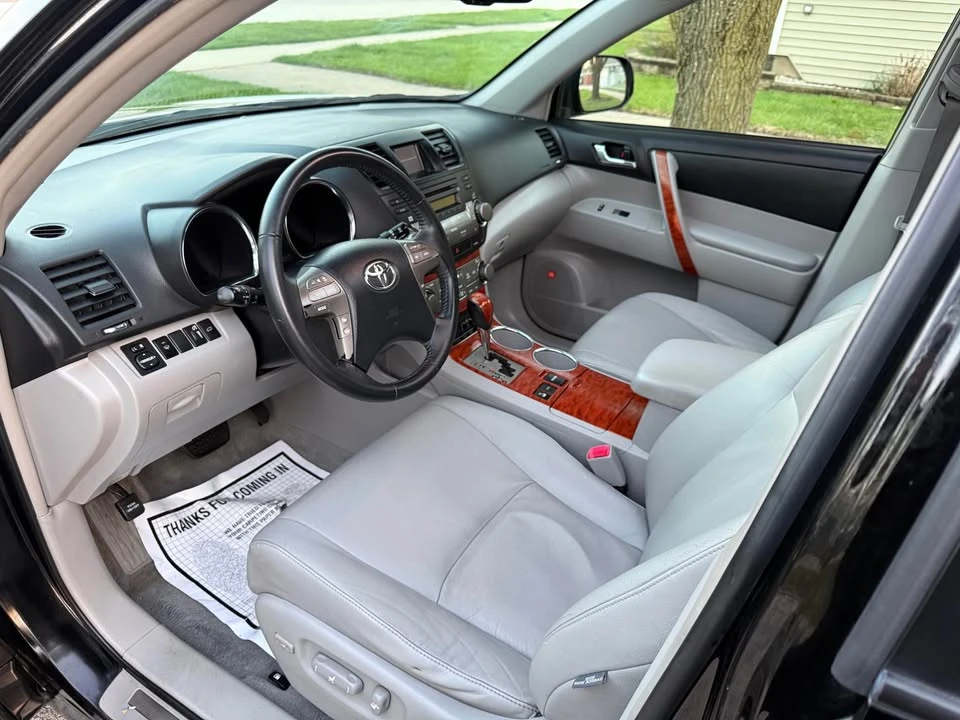 2009 Toyota Highlander - Image 7 of 18