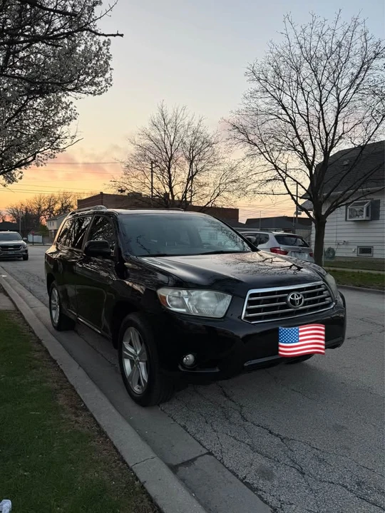 2009 Toyota Highlander - Image 2 of 18