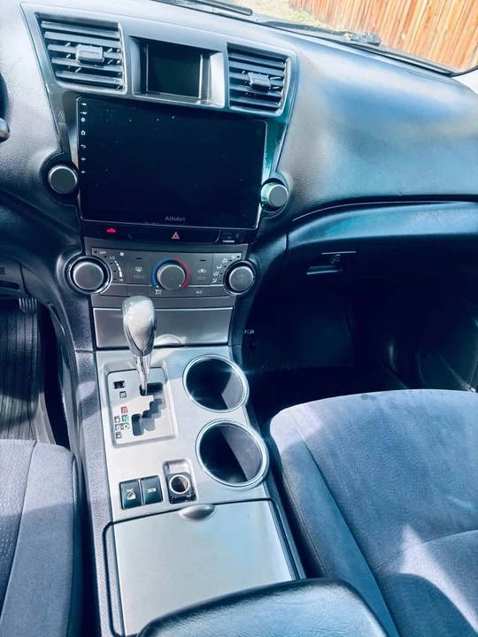 2009 Toyota Highlander - Image 11 of 19