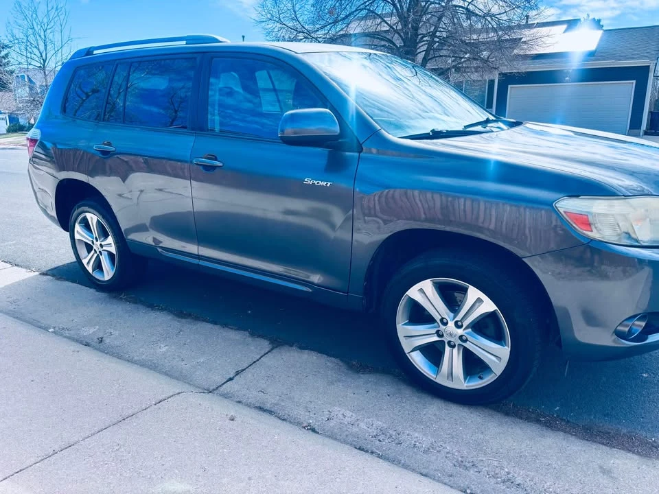 2009 Toyota Highlander - Image 3 of 19