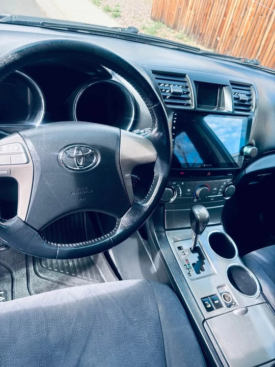 2009 Toyota Highlander - Image 10 of 19