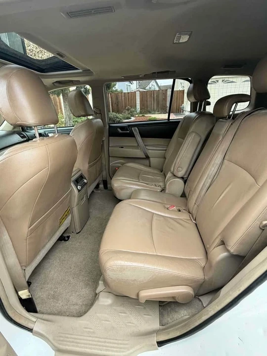 2009 Toyota Highlander - Image 12 of 16