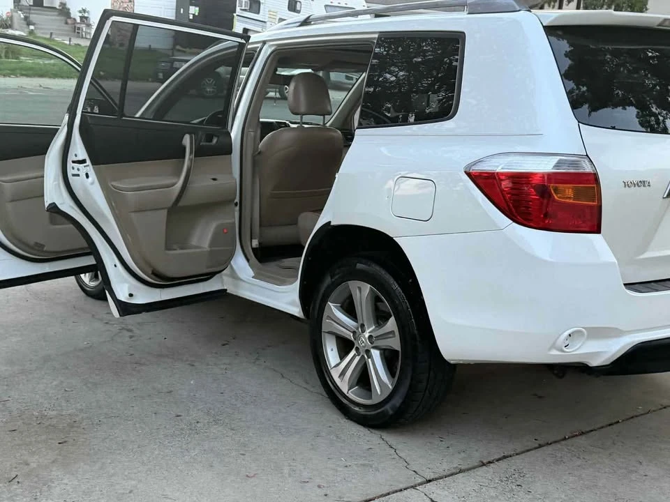 2009 Toyota Highlander - Image 4 of 14