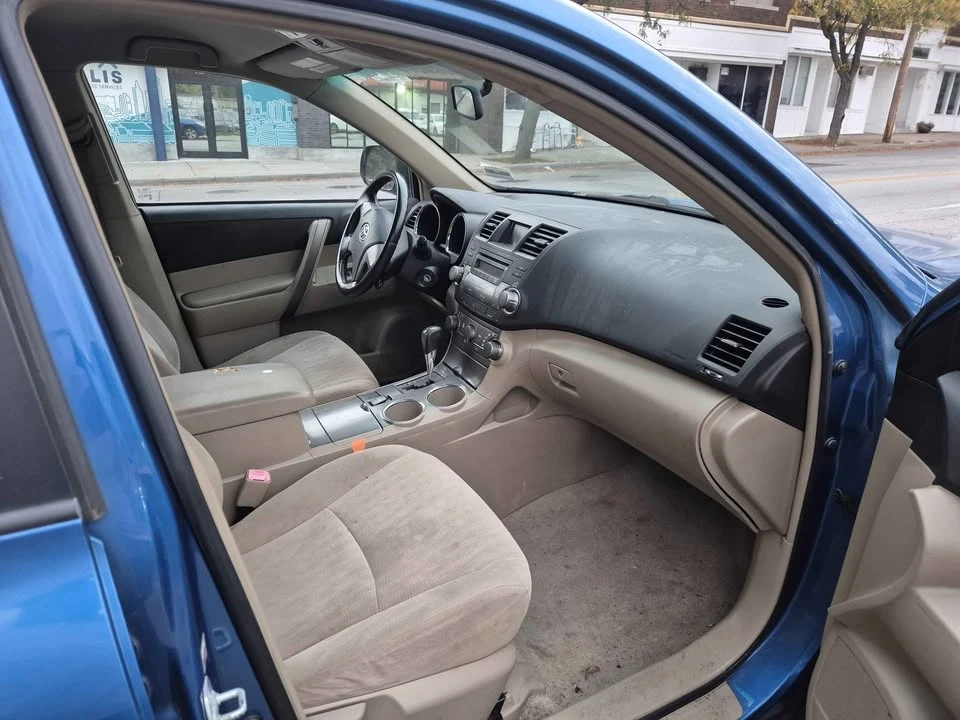 2009 Toyota Highlander - Image 2 of 6