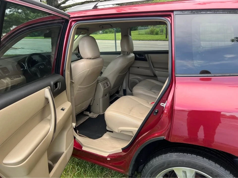 2009 Toyota Highlander - Image 13 of 20