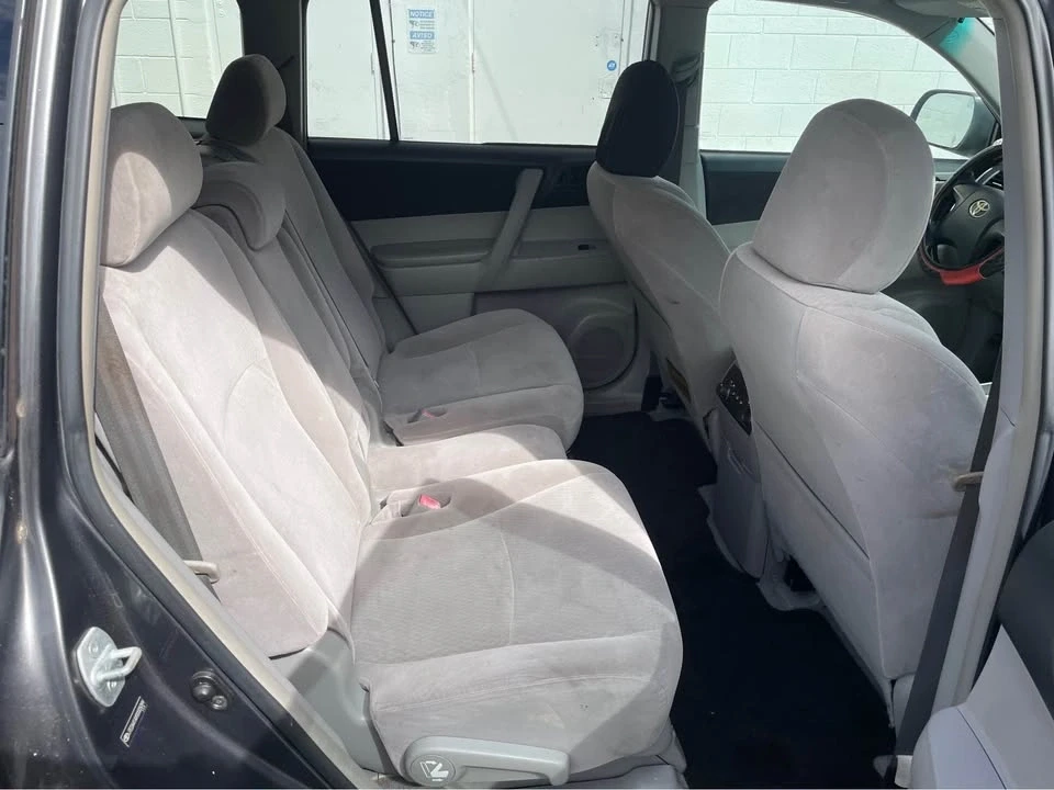 2009 Toyota Highlander - Image 16 of 18