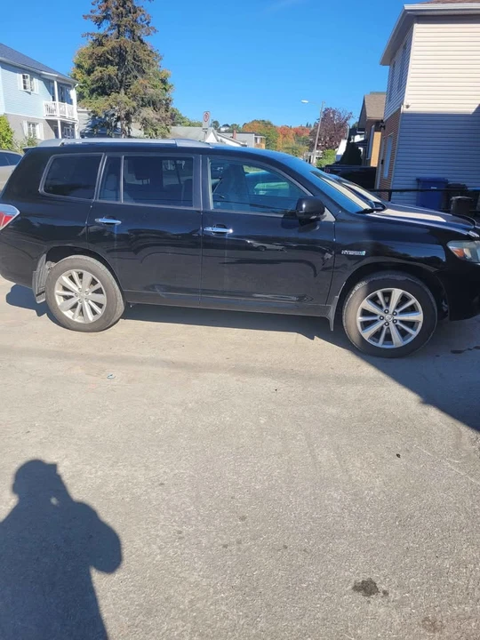 2009 Toyota Highlander - Image 2 of 10