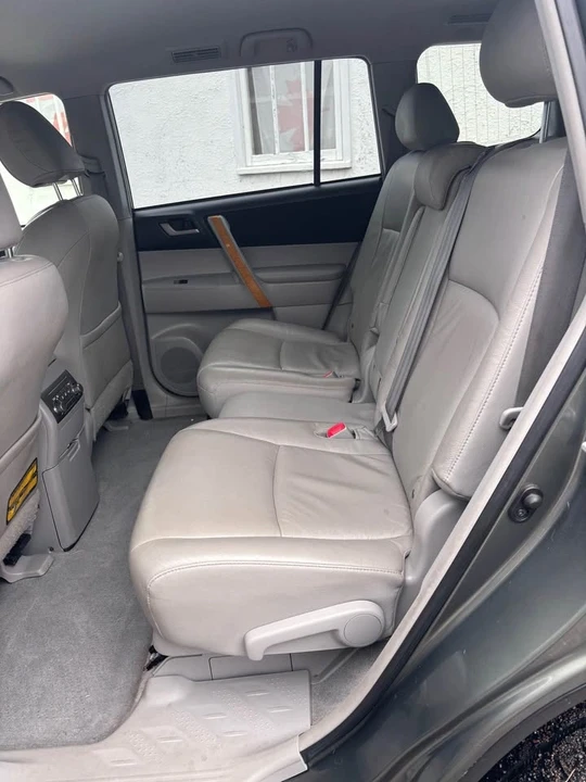 2009 Toyota Highlander - Image 7 of 14