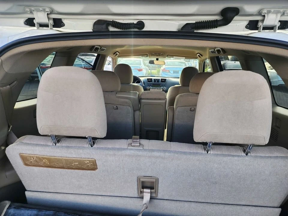 2009 Toyota Highlander - Image 12 of 20