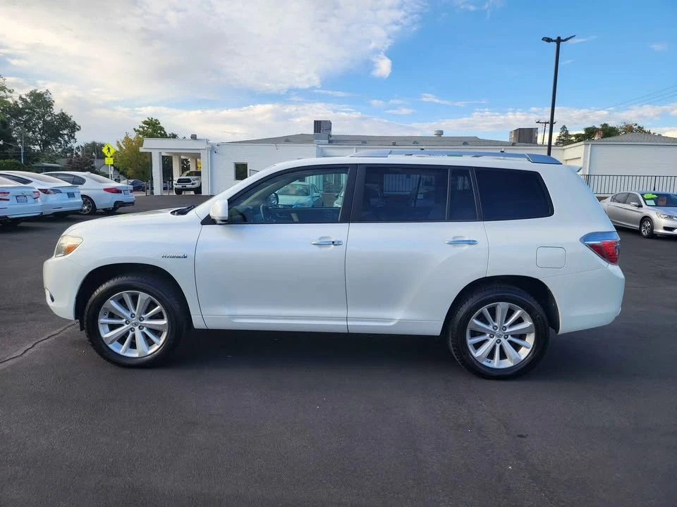 2009 Toyota Highlander - Image 2 of 20