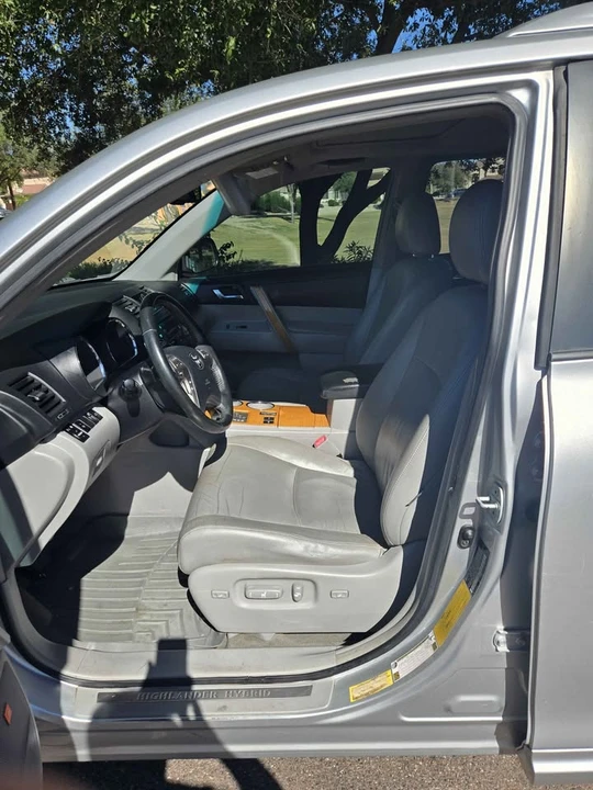 2009 Toyota Highlander - Image 7 of 9