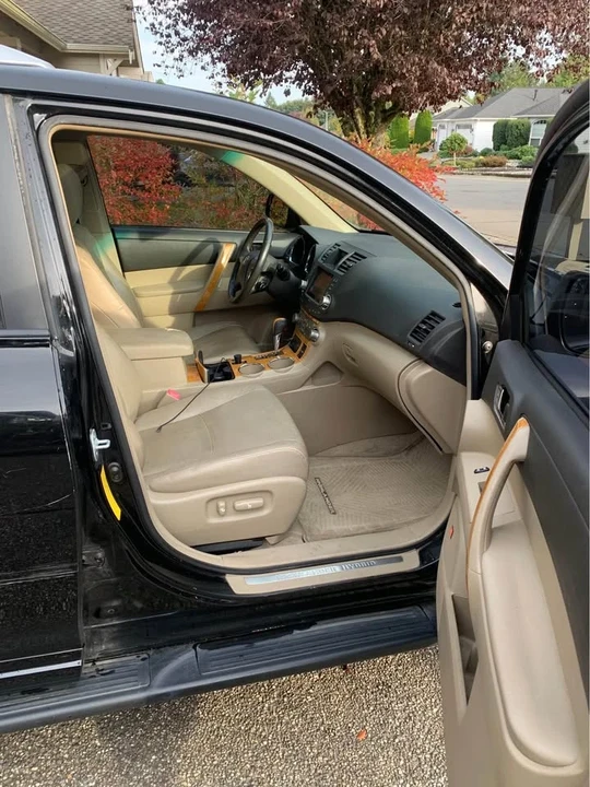 2009 Toyota Highlander - Image 11 of 15