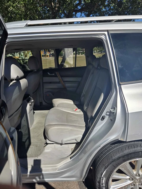 2009 Toyota Highlander - Image 7 of 8
