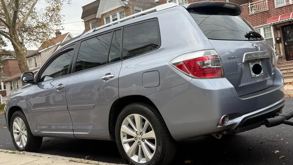 2009 Toyota Highlander - Image 8 of 18