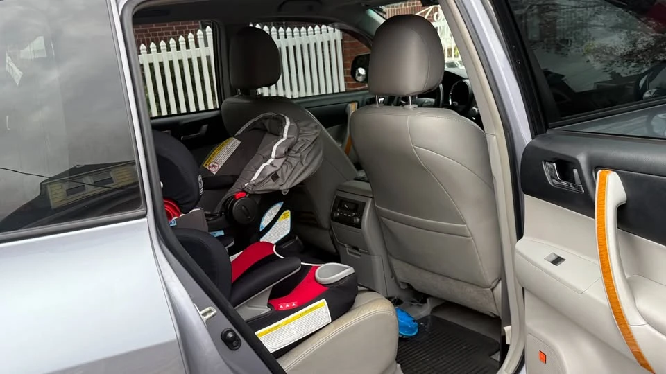 2009 Toyota Highlander - Image 12 of 18
