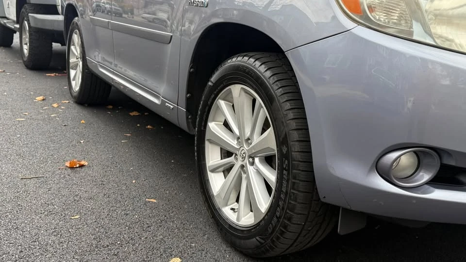 2009 Toyota Highlander - Image 13 of 18