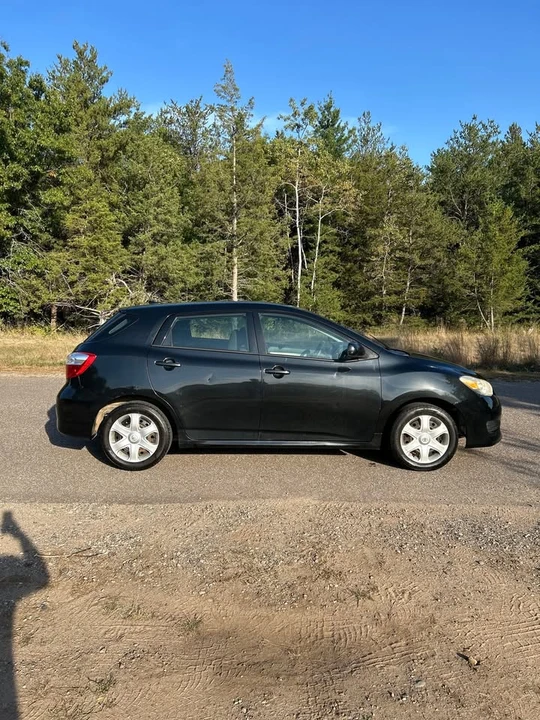 2009 Toyota Matrix 2nd Gen - Image 2 of 13