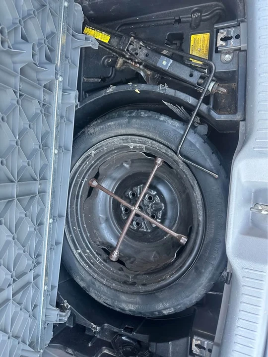 2009 Toyota Matrix 2nd Gen - Image 16 of 16