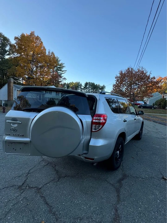 2009 Toyota RAV4 3rd Gen - Image 2 of 8