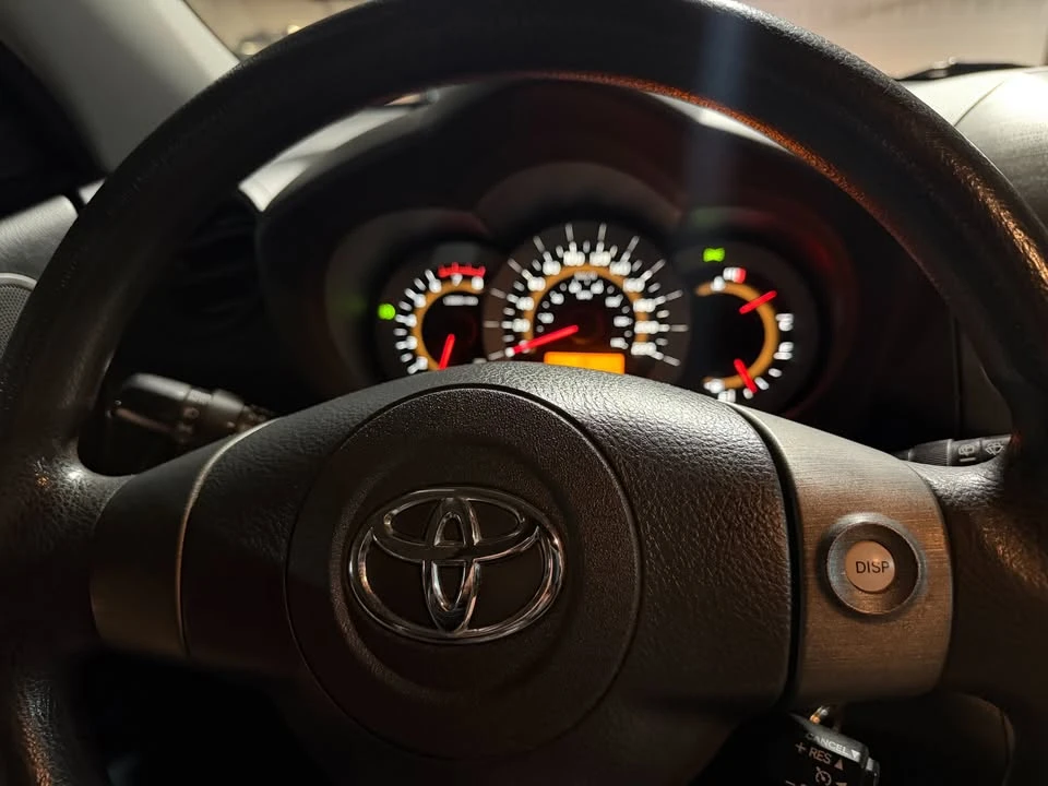 2009 Toyota RAV4 3rd Gen - Image 15 of 20