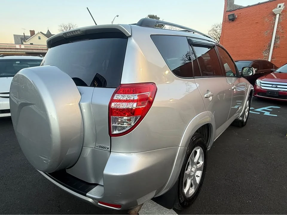 2009 Toyota RAV4 3rd Gen - Image 6 of 15