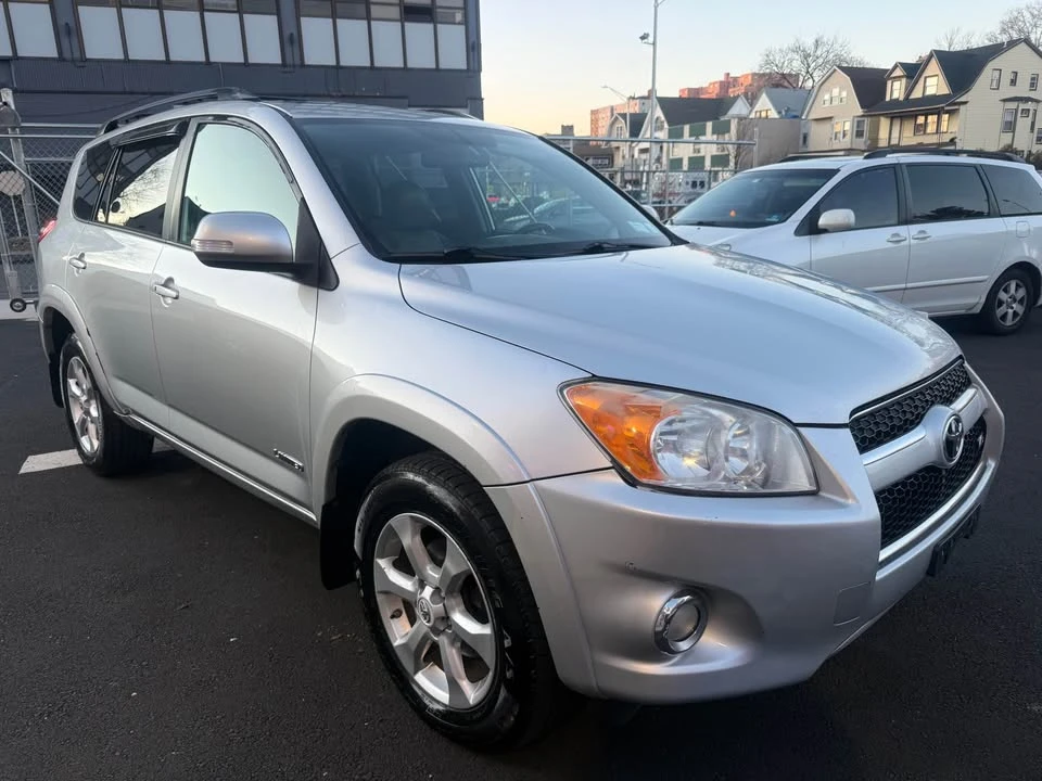 2009 Toyota RAV4 3rd Gen - Image 2 of 15