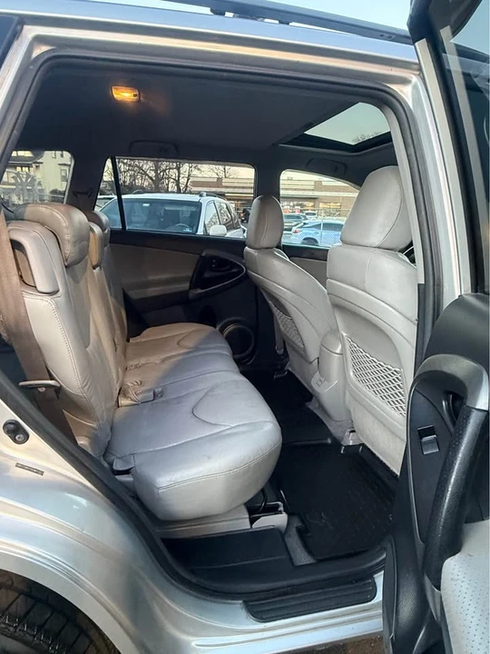 2009 Toyota RAV4 3rd Gen - Image 11 of 15