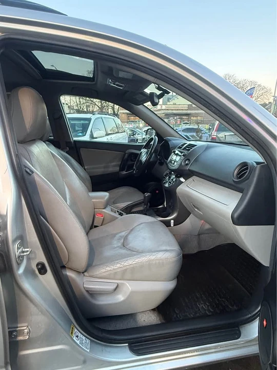 2009 Toyota RAV4 3rd Gen - Image 10 of 15