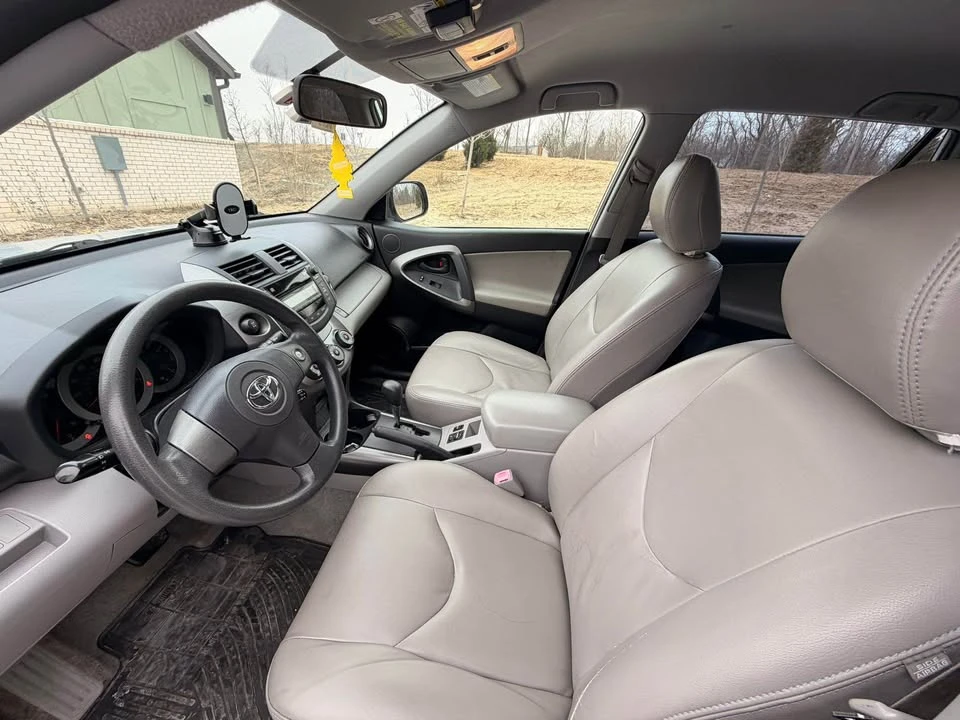 2009 Toyota RAV4 3rd Gen - Image 8 of 14