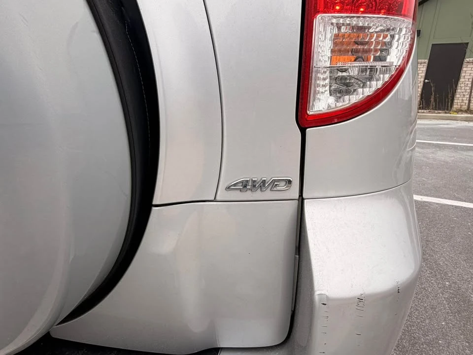 2009 Toyota RAV4 3rd Gen - Image 3 of 14