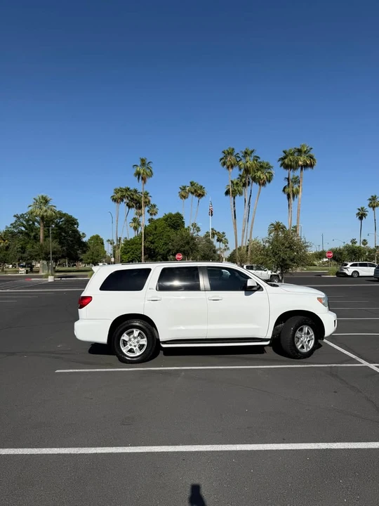 2009 Toyota Sequoia 2nd Gen - Image 3 of 9