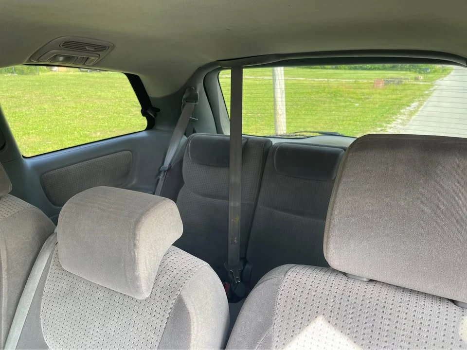 2009 Toyota Sienna 2nd Gen - Image 9 of 12